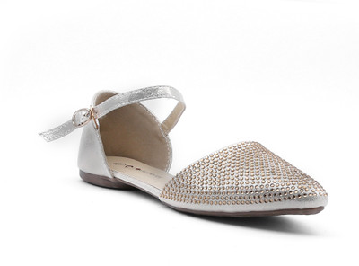 

Shuberry Women Gold Flats