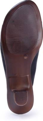 E-Lyte Women Black Heels