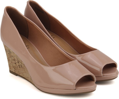 

Pavers England Women NUDE Heels
