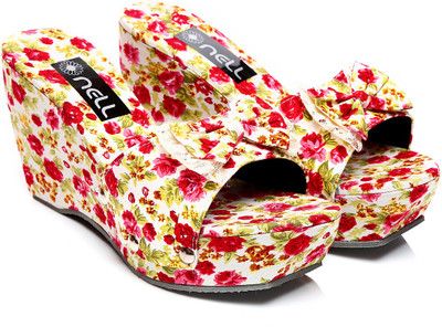 

Nell Women Beige Wedges