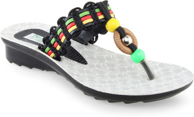 

Lancer Women Black Flats