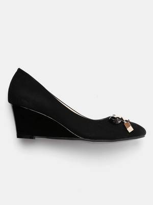 Dressberry Women Black Heels