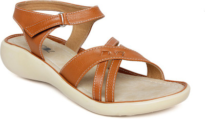

Vendoz Women Tan Flats