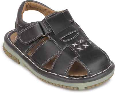 

Action Shoes Boys Sports Sandals(Black