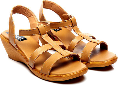 Nell Women Beige Wedges