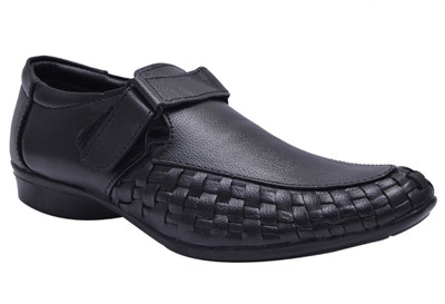

Prolific Men Black Casual
