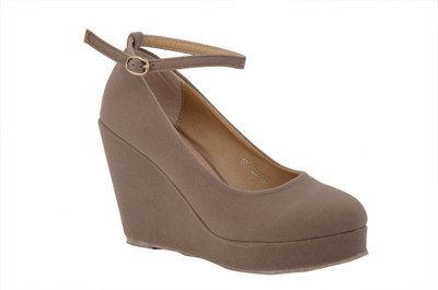 

Shuberry Women Khaki Wedges