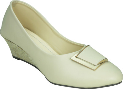 

Smart Traders Girls Wedges(Cream