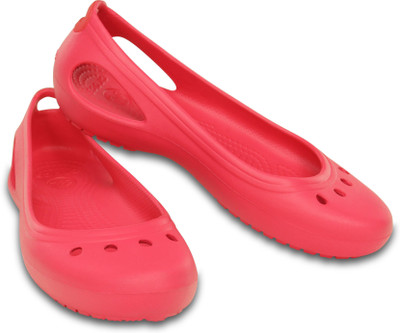 

Crocs Women Pink Flats