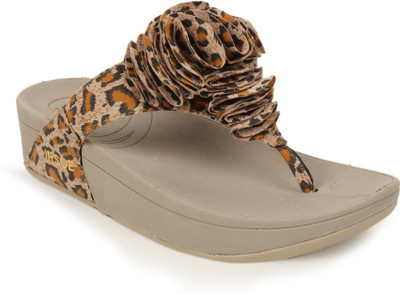 

Bruno Manetti Women Brown Flats