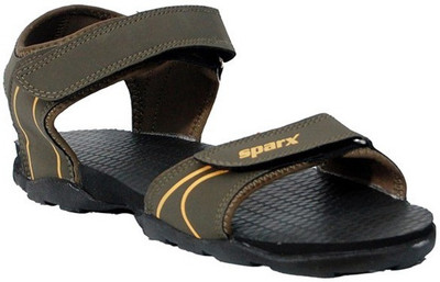 

Sparx Men Green Casual