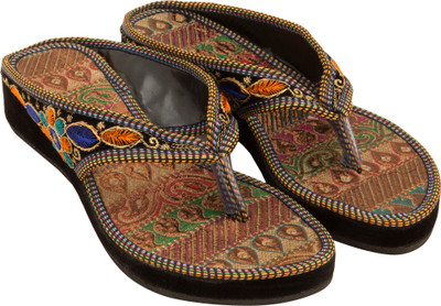 

Footrendz Women Brown::Green::Pink::Black Flats