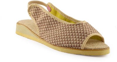 

LIPAX Women BEIGE Flats