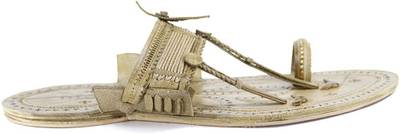 eKolhapuri Men Yellow Sandals