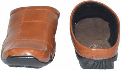 Strive Men Tan Sandals