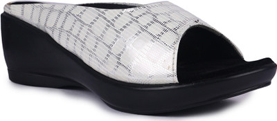 

DJH Women White Sandals