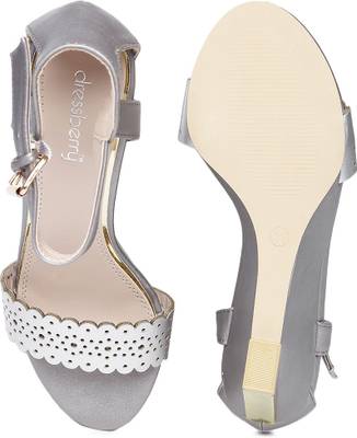 Dressberry Women Black Heels
