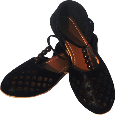 

Hedgehog Women Black:: Brown Flats