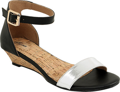 

Flora Women 01,Black Wedges