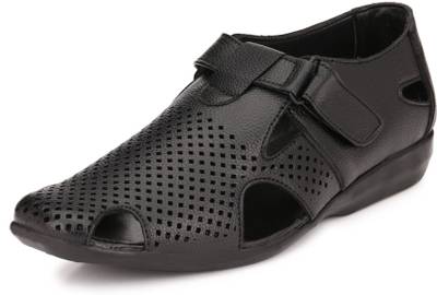 Peponi Men Beige Sandals