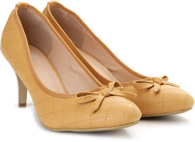 

Inc.5 Women Yellow Heels