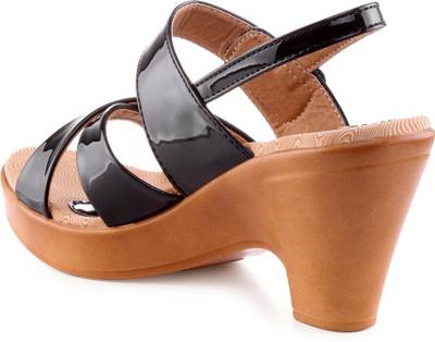 Aashka Women Black Heels