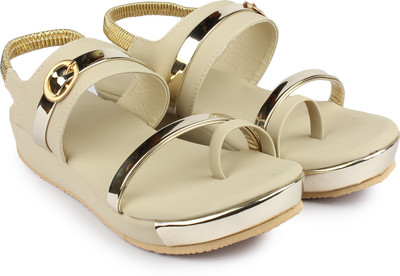 

Bonzer Women Beige Sandals