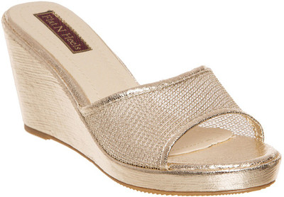 

Flat n Heels Women Gold Wedges