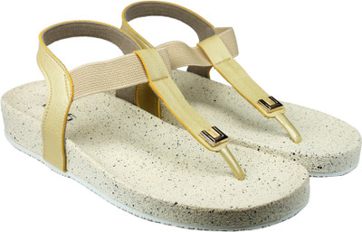 

Inc.5 Women GOLD Flats