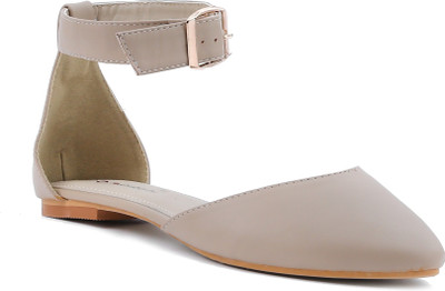 

Shuberry Women Beige Flats