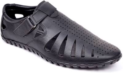Peponi Men Beige Sandals