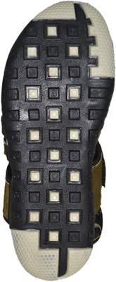 Strive Men Mehandhi Sandals