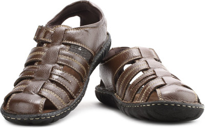 

Hush Puppies Men Brown Sports Sandals