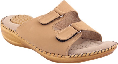 

MSC Women Beige Heels
