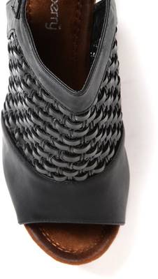 Dressberry Women Black Heels