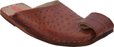 

Footrendz Men Tan Flats