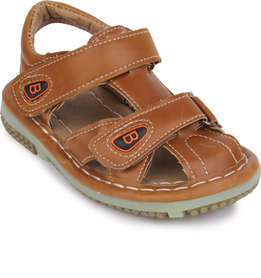 

Action Shoes Boys Sports Sandals, Tan