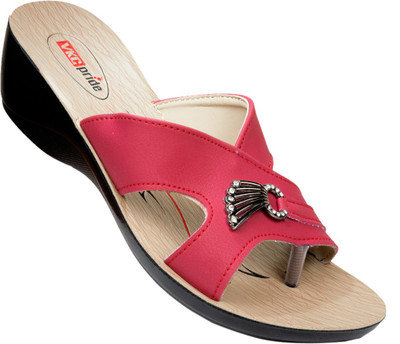 

VKC Women Red Wedges