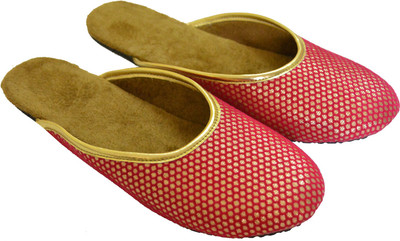 

Myra Women Red Flats