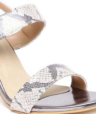 Dressberry Women Pink Heels