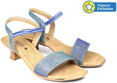 

Inc.5 Women BLUE Heels