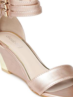 Dressberry Women Gold Heels