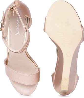 Dressberry Women Gold Heels