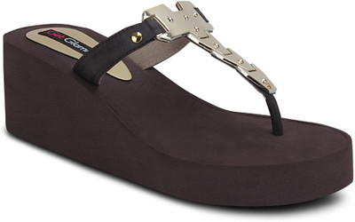 

Get Glamr Girls Wedges(Brown