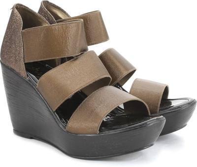 

Catwalk Women BRONZE Heels