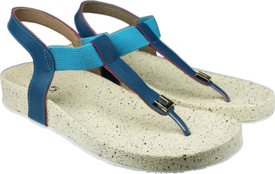 

Inc.5 Women BLUE Flats