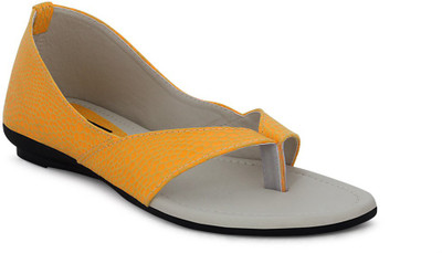 

Get Glamr Girls Flats(Yellow