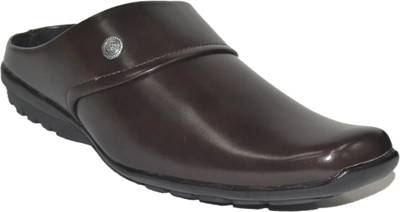 Strive Men Black Sandals