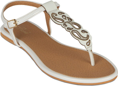 

Flora Women 02, White Flats