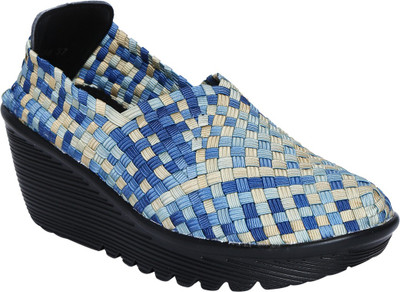 Catwalk Women BLUE Flats